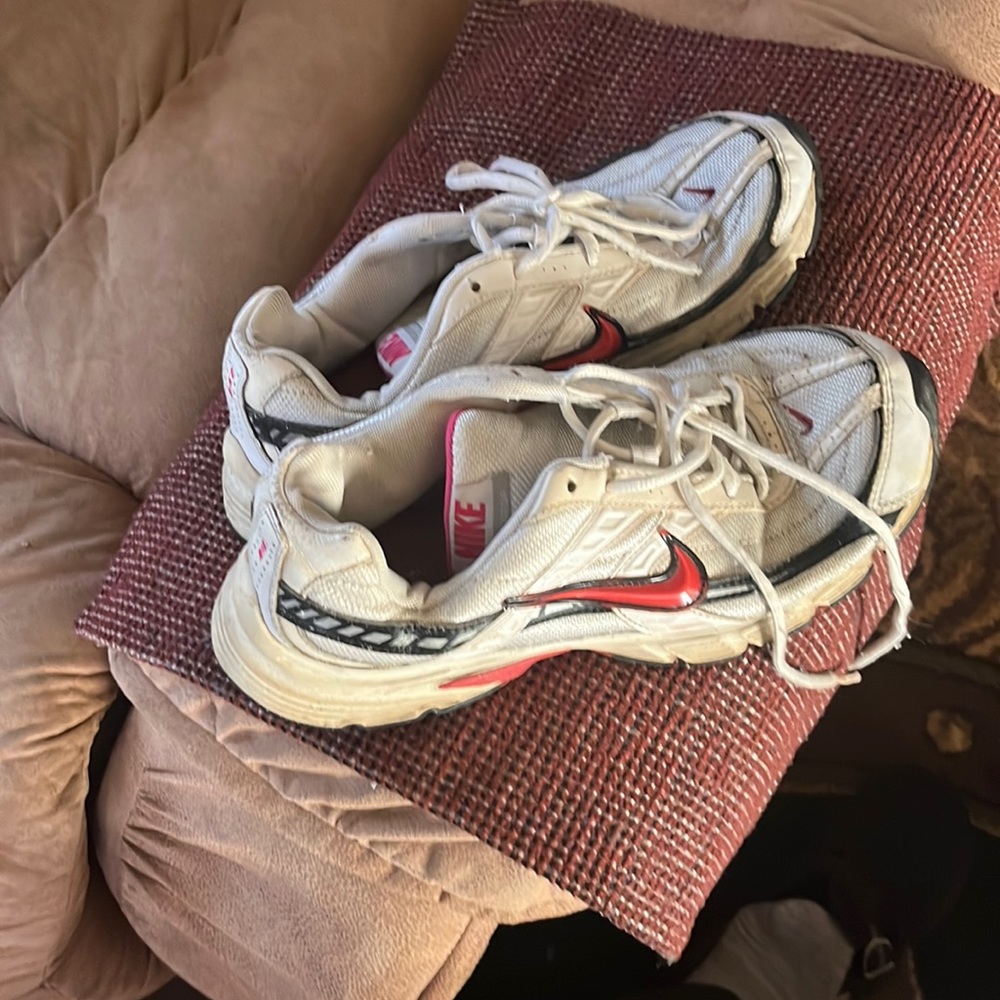Women’s Nike shoes